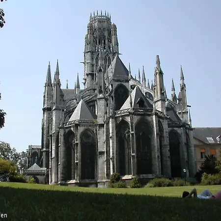 N1 Hypercentre Rue Saint Nicolas Апартаменты *